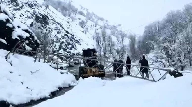 Batman'da kardan 35 köy yolu ulaşıma kapandı