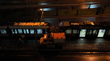 Zeytinburnu'nda tramvay kazası: Seferler normale döndü