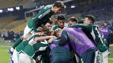 Fatih Terim yönetimindeki Panathinaikos kupada finale yükseldi