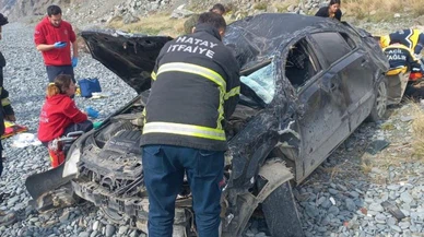 Otomobil, 50 metreden uçuruma yuvarlandı!