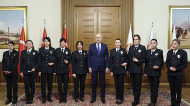 TBMM Başkanı Kurtulmuş Meclis personeliyle bayramlaştı