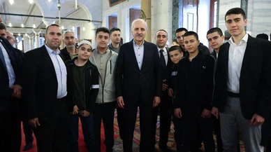 Başkan Kurtulmuş bayram namazını Fatih Camii'nde kıldı