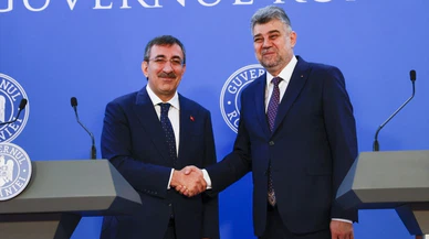 Cevdet Yılmaz, Romanya Başbakanı Ciolacu ile görüştü