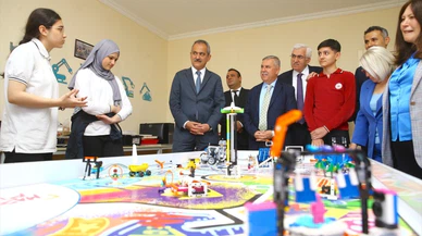 TBMM heyeti, Türk okullarını ziyaret etti!