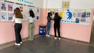 Zübeyde Hanım Mesleki ve Teknik Anadolu Lisesi öğrencileri, Türk dilini ve kültürünü Dünya’ya tanıttı