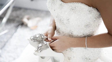 Gelinlik denemek artık ücretli olacak!