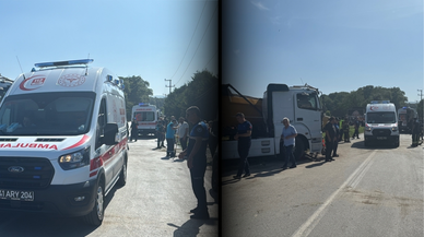 Kocaeli'de tır ile servis minibüsünün çarpıştığı kazada 12 kişi yaralandı!