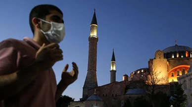 Katolik rahipten Ayasofya övgüsü