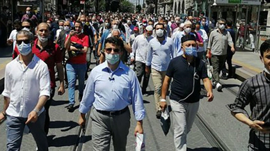 Binlerce kişi Ayasofya Camii'ne yürüdü