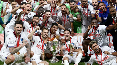 Trabzonspor'dan Fenerbahçe'ye çalım!