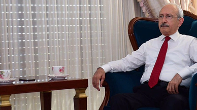 Dünya ayakta! o üç maymunu oynuyor...