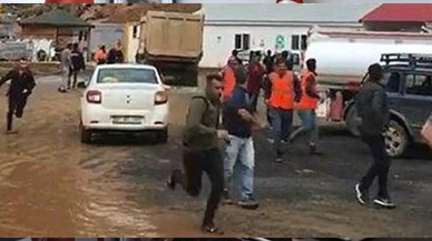 Rize'de heyelan anı kamerada