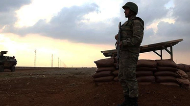 Mehmetçik vuruyor PKK çözülüyor