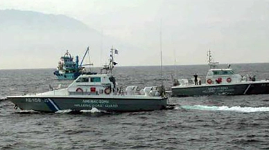 Donanmamıza gücü yetmeyen Yunan balıkçılara sardı!