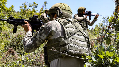 Zap'ta iki PKK'lı etkisiz hale getirildi