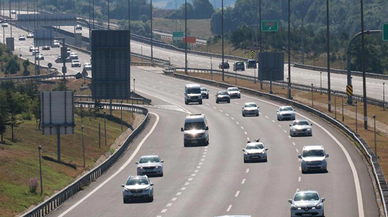 Tatilcilerin dönüş yolculuğu sürüyor