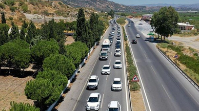 5 kilometrelik araç kuyruğu