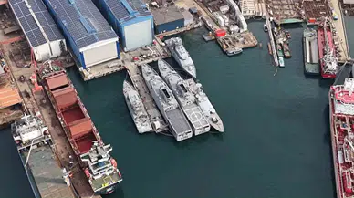 36 knot süratli Katar hücumbotu Tuzla’da suya indirildi