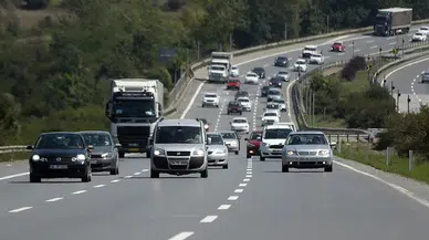 Emniyetten bayram trafiği öncesi sürücülere uyarı