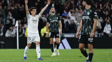 Arda Güler tarihe geçti: Kendi yarı sahasından gol