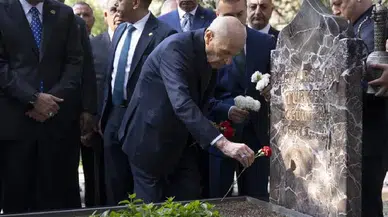 Bahçeli’den Türkeş’in 29. vefat yılında kararlılık mesajı: "Lider ülke Türkiye hedefindeyiz"