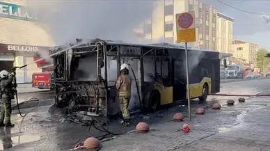 Ümraniye’de İETT otobüsünde yangın: Alevler aracı sardı