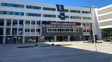 Antalya Büyükşehir Belediyesine yönelik yolsuzluk soruşturmasında 5 tutuklama