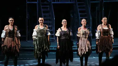İstanbul Devlet Tiyatrosu “Lysistrata” ile Bulgaristan’da sahne aldı