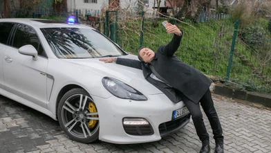 Fenomenlerin el konulan lüks araçları Arka Sokaklar’a geldi