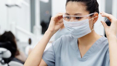 Hekimlerin yüzde 46'sı, sağlık çalışanlarının yüzde 65'i kadın