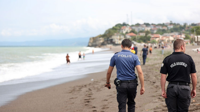 Düzce'de bazı plajlarda denize girmek yasaklandı