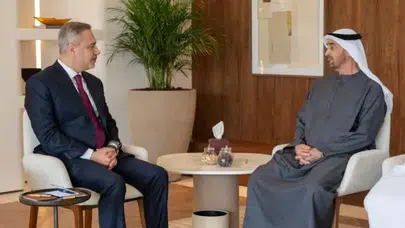 Dışişleri Bakanı Hakan Fidan, BAE Devlet Başkanı Al Nahyan ile bir araya geldi