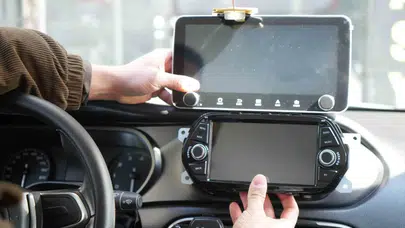 APP plakadan sonra multimedya ekranlarına da ceza geliyor