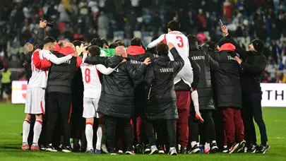 Dünya Kupası biletini alan A Milli Futbol Takımı’na tebrik yağdı