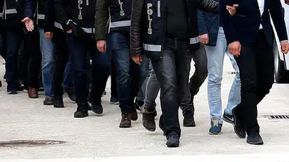 Dolandırıcılık şebekesine dev operasyon: 1 milyar 50 milyon liralık mal varlığına el konuldu