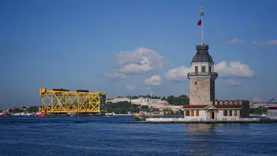 Dev enerji platformu CASTRO XI İstanbul Boğazı’ndan geçti
