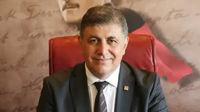 İzmir Büyükşehir Belediye Başkanı Cemil Tugay CHP’den istifa etti