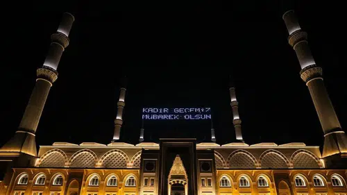 Kadir Gecesi yarın idrak edilecek