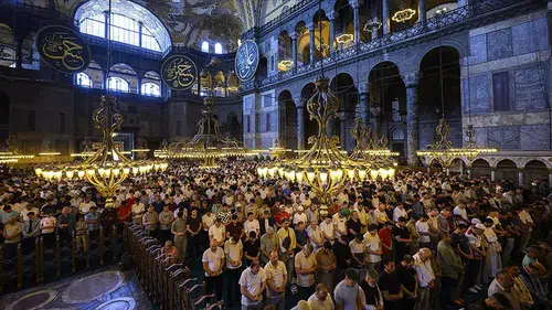 İllere göre bayram namazı saatleri açıklandı