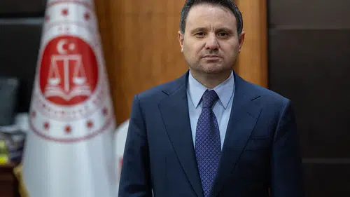 Adalet Bakanı Akın Gürlek, Fatmanur öğretmenin öldürülmesiyle ilgili soruşturma başlatıldığını duyurdu