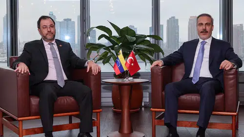 Bakan Fidan, Venezuela Dışişleri Bakanı Gil ile depremi görüştü