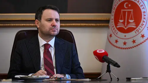 Adalet Bakanı Gürlek’ten AYM’nin “süresiz nafaka” kararına dair ilk açıklama