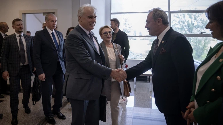 Tin, Rusya Duma heyeti ile görüştü!