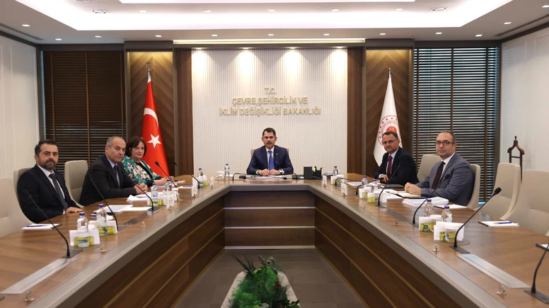 Bakan Kurum: Çocuklarımıza güzel bir gelecek bırakacağız