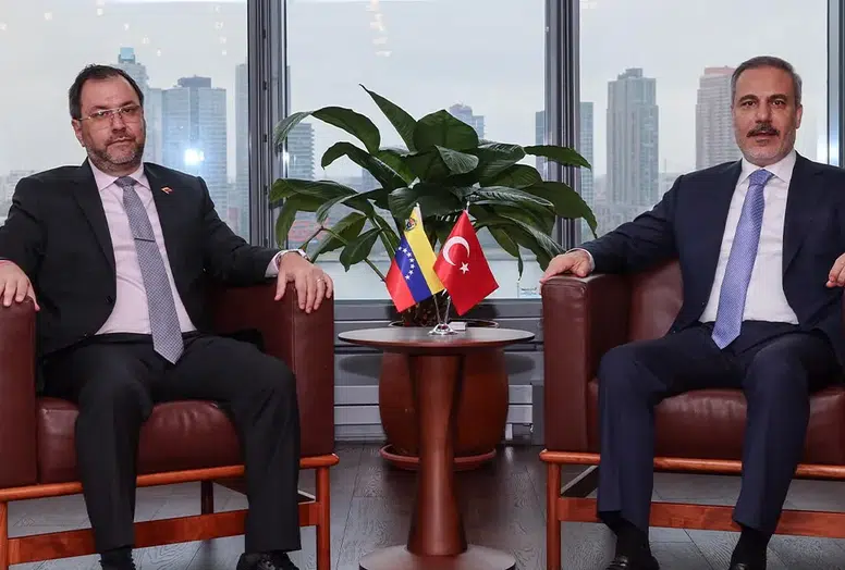 Bakan Fidan, Venezuela Dışişleri Bakanı Gil ile depremi görüştü