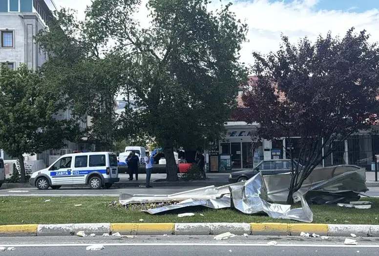 Erzincan’da kuvvetli rüzgar etkili oldu