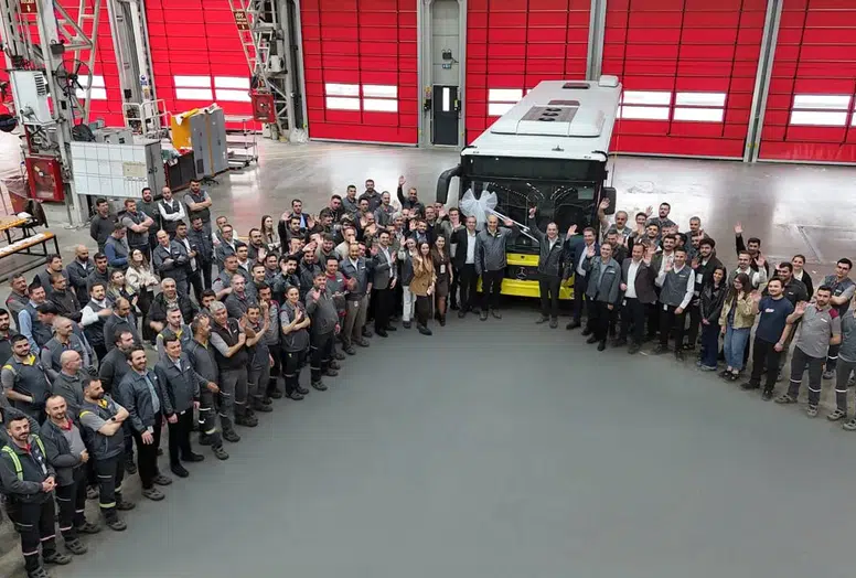 Otokar, Mercedes-Benz Conecto üretiminde ilk aracı banttan indirdi