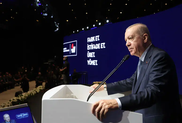 Cumhurbaşkanı Erdoğan: "İstanbul'u yapay zeka alanında Türkiye'nin uluslararası vitrini olarak konumlandıracağız"