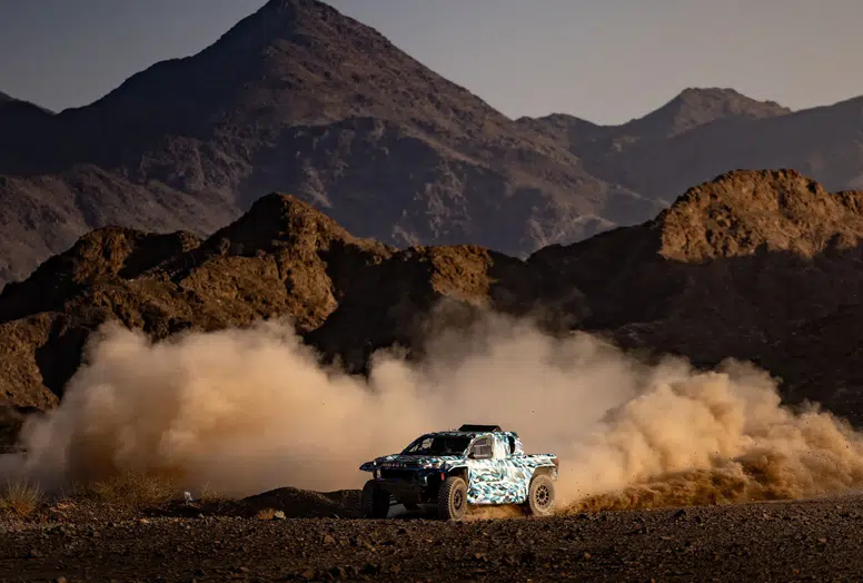 Toyota, hidrojen yakıt hücreli Hilux ile Dakar’a hazırlanıyor