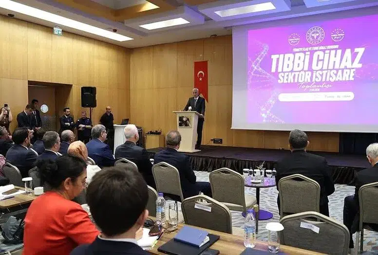 Bakan Memişoğlu: "Türkiye, sağlık sektöründe üretim ve teknolojisinde farklı bir vizyon ortaya koyacak"